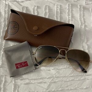 Ray-Ban Gold Aviator Sunglasses with Brown Case